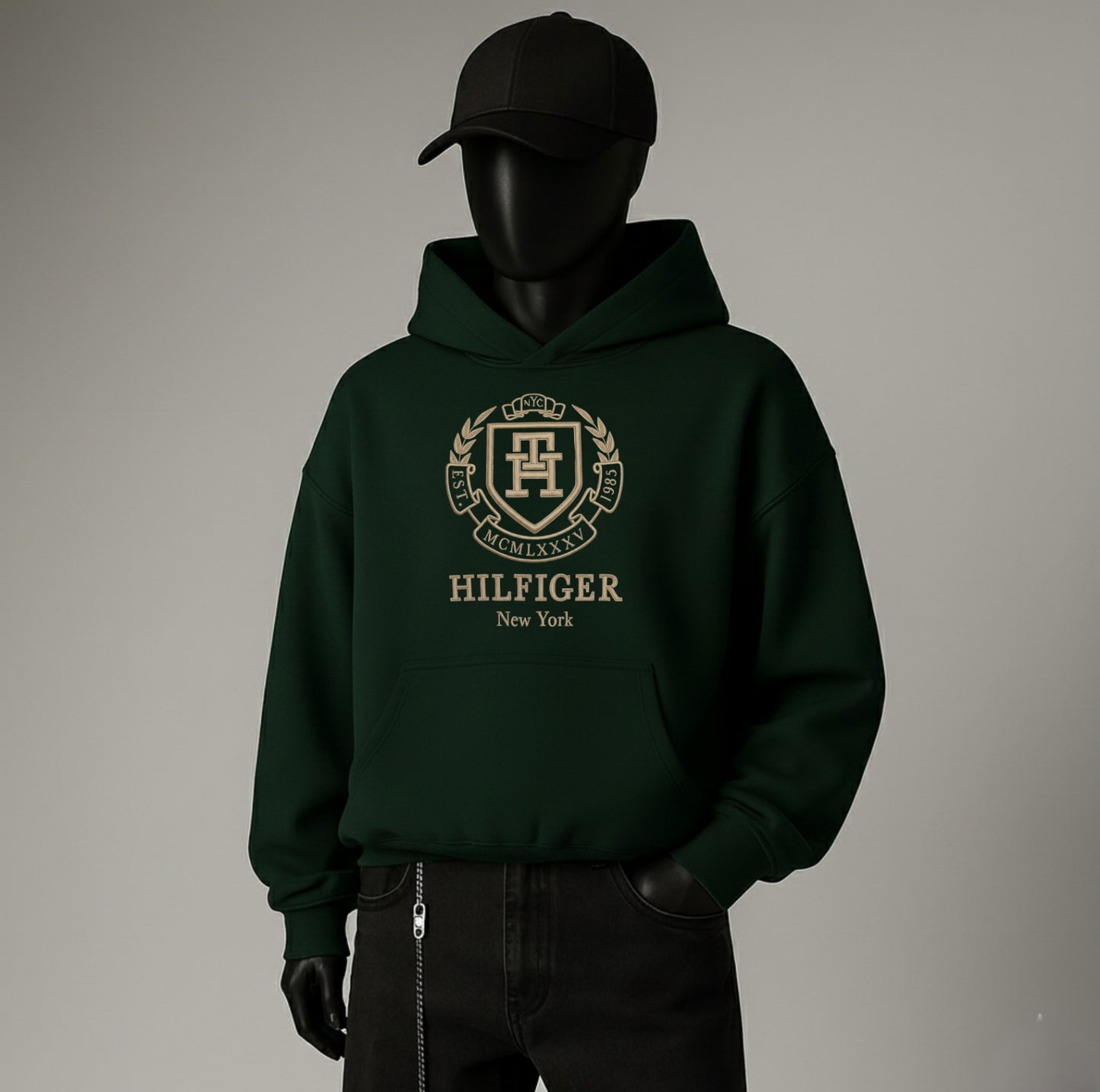 تومي هيلفيغر - نيويورك - هوديز مطرزة - مقاس كبير