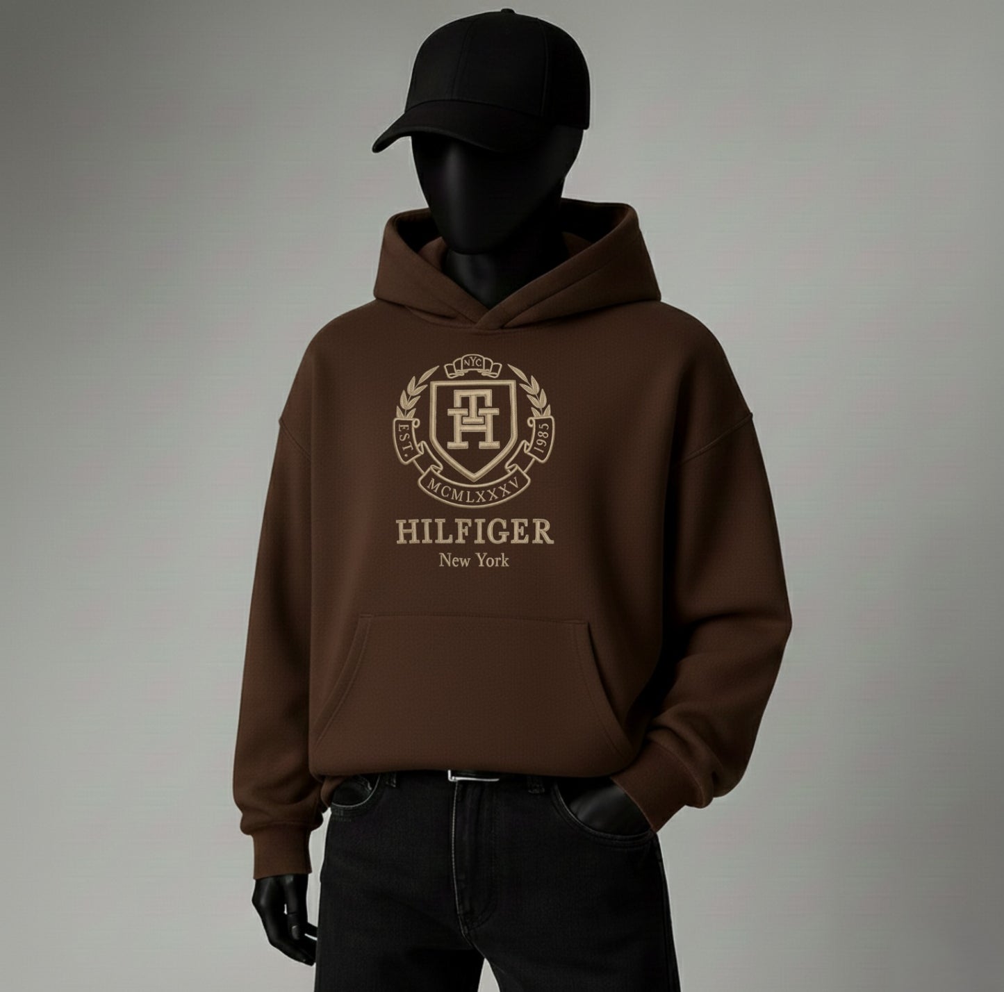 تومي هيلفيغر - نيويورك - هوديز مطرزة - مقاس كبير